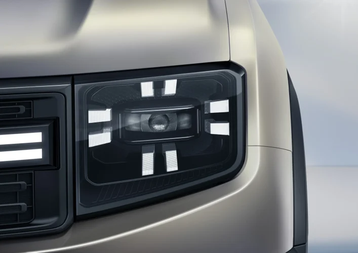 Four-Leaf Clover Headlights_-small_result